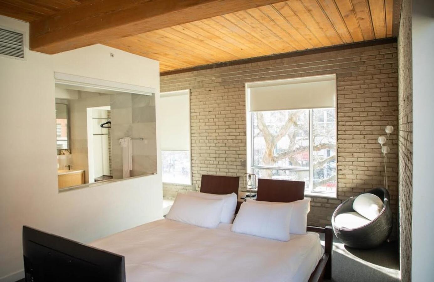 Hotel Ocho Toronto Eksteriør bilde