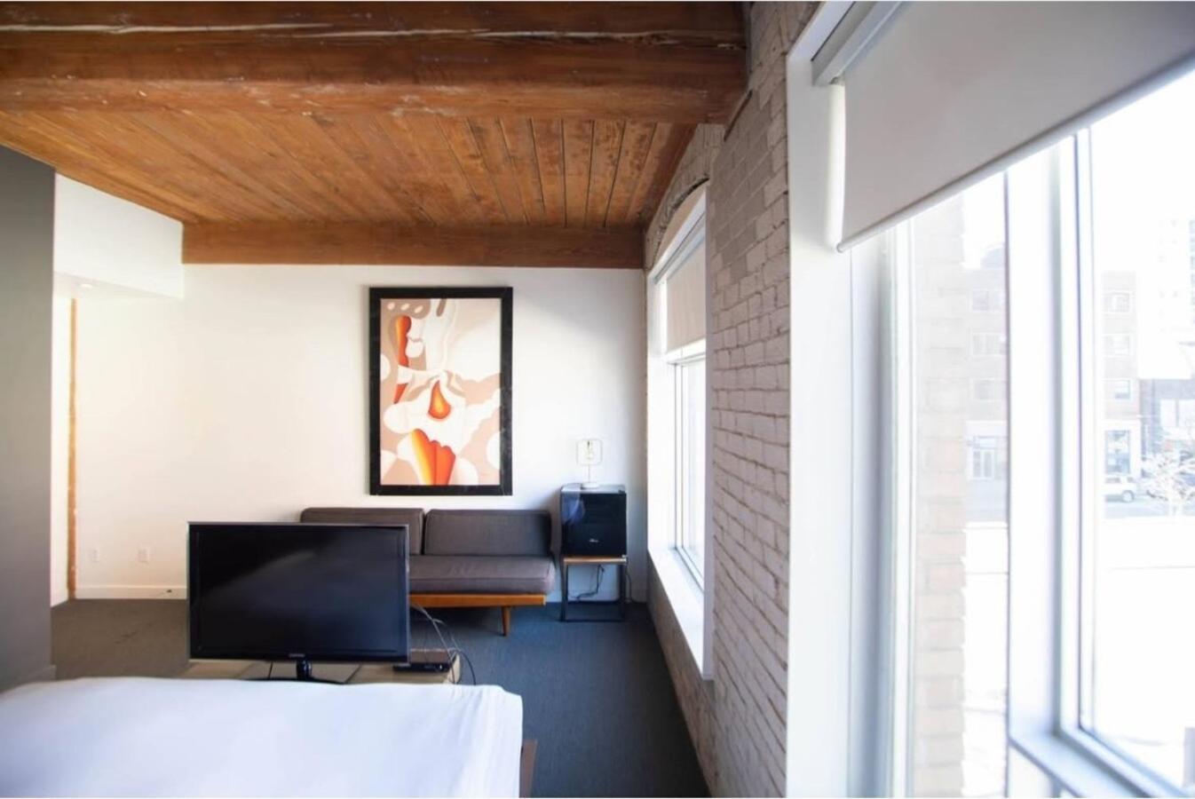 Hotel Ocho Toronto Eksteriør bilde