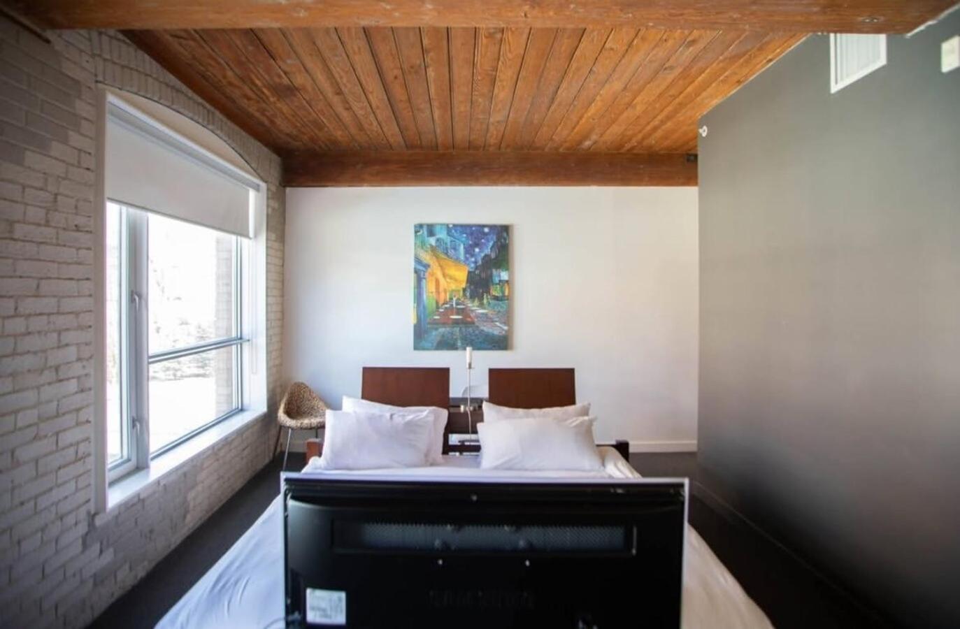 Hotel Ocho Toronto Eksteriør bilde