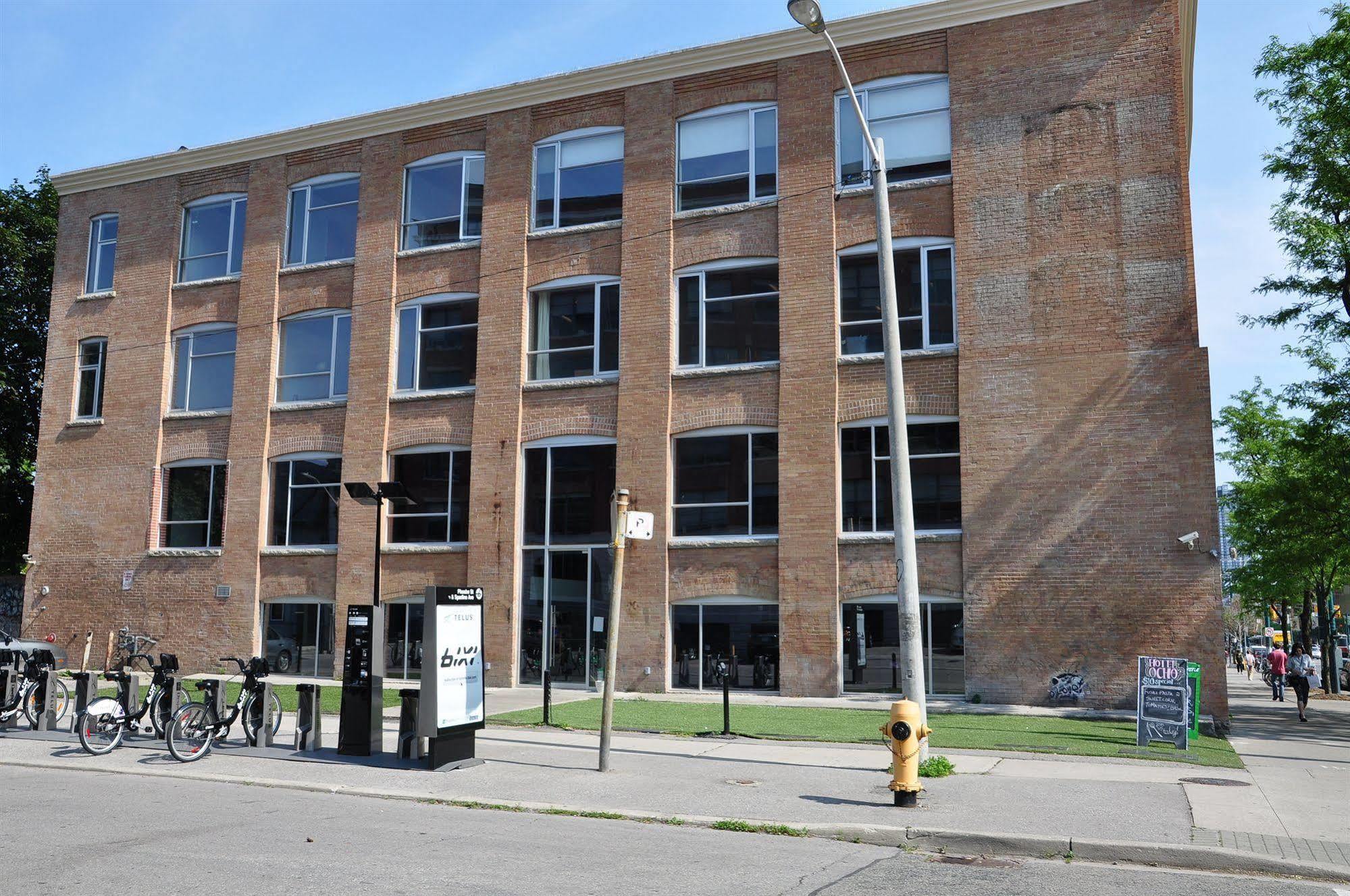 Hotel Ocho Toronto Eksteriør bilde