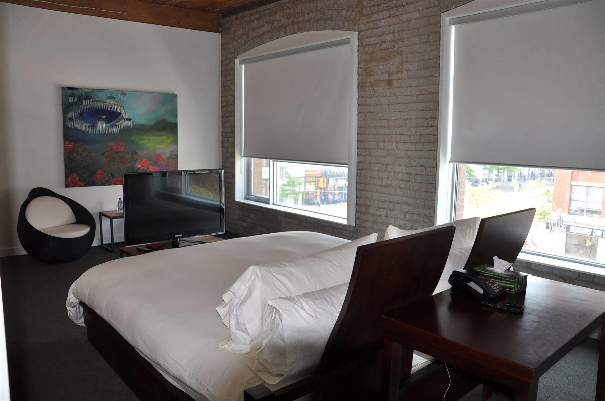 Hotel Ocho Toronto Eksteriør bilde
